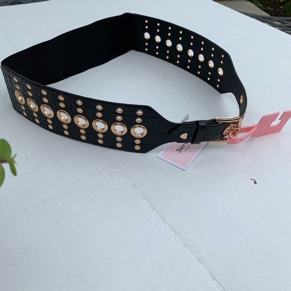 Juicy Couture Accessories - 𝅺KJUICYCONTUREWAISTELASTCSTETCHWIDETHICKGOLDEN CirclesBlackBelt